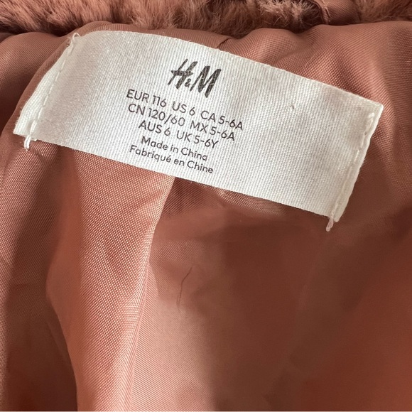 H&M Kids Fluffy Faux Fur Jacket with collar - Picture 3 of 6